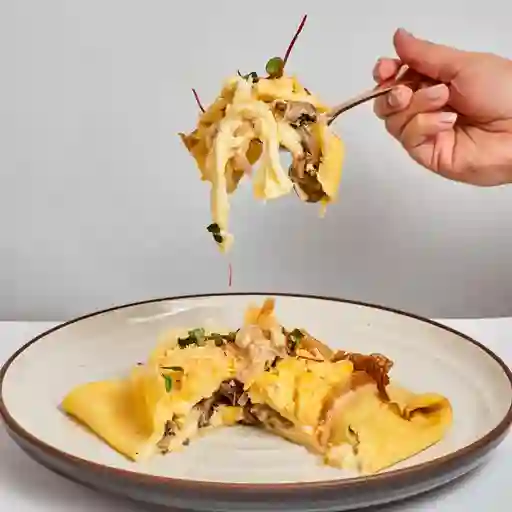 Crepe de pollo con champiñones
