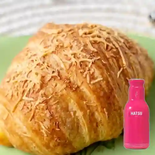 Combo croissant de queso + te hatsu rosa