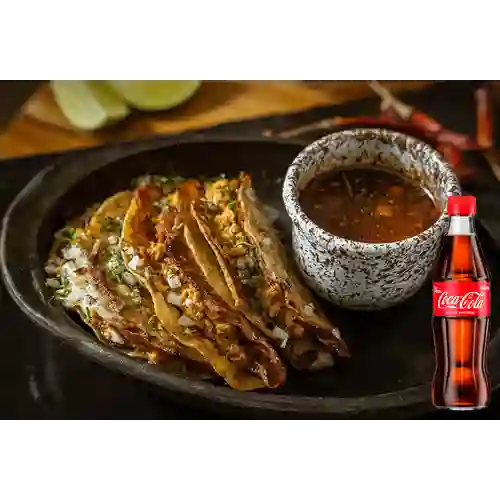 Combo Tacos de Pollo Birria + Coca Cola Original 300ML