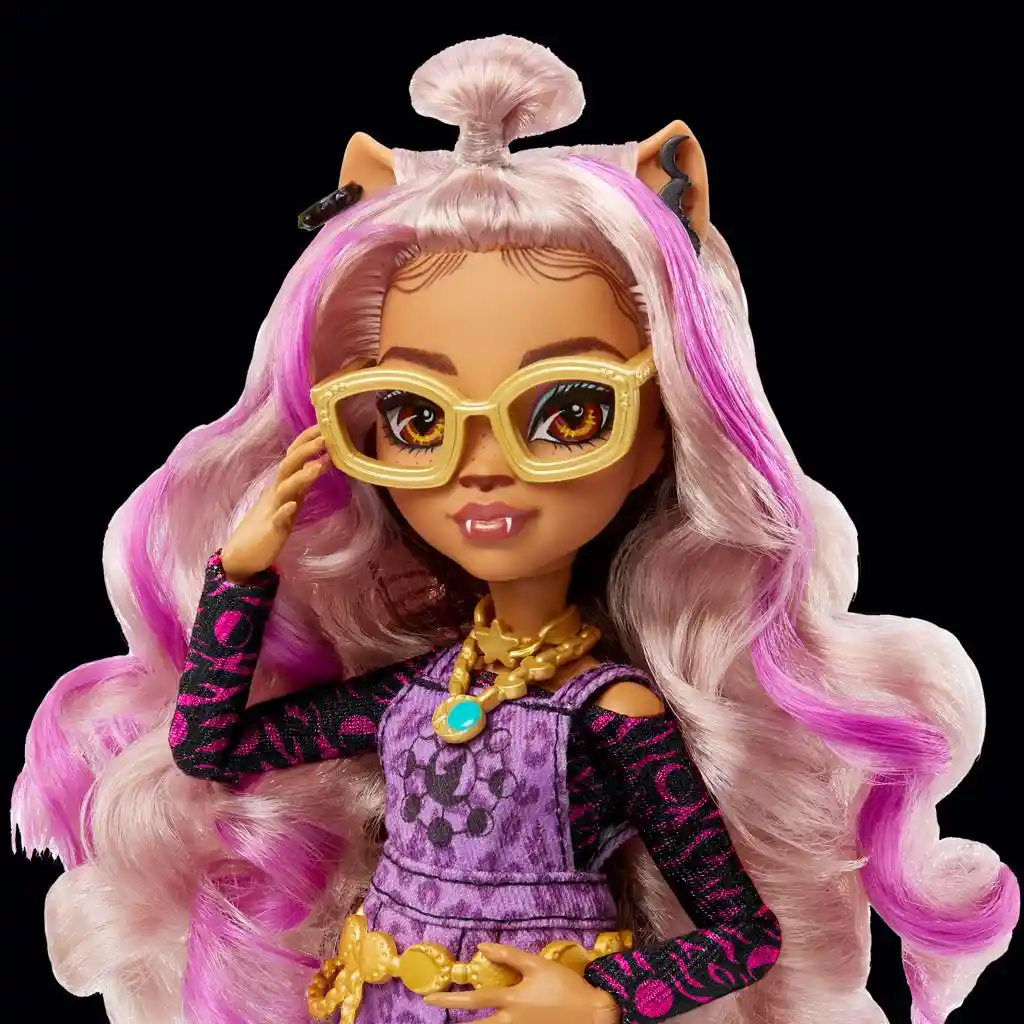 Clawdeen Moda