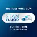 Oral-B Kit Crema de Dientes Détox + Cepillo de Dental Charcoal