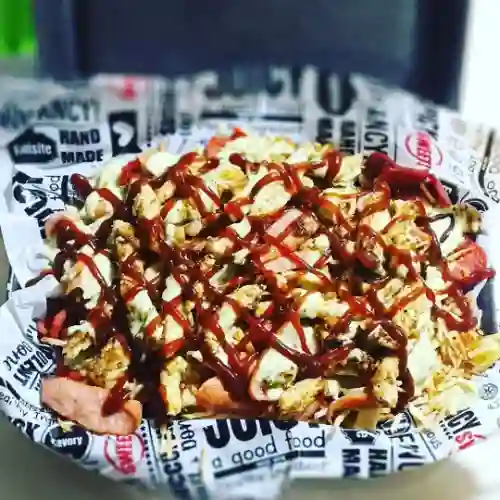 Salchipapa Especial de Pollo