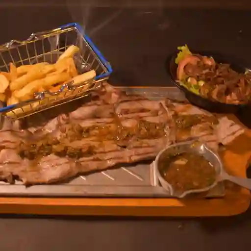 Lomo de Cerdo Asado Al Carbón
