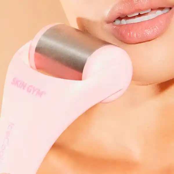 Skin Gym Roller Facial Ice Coolie