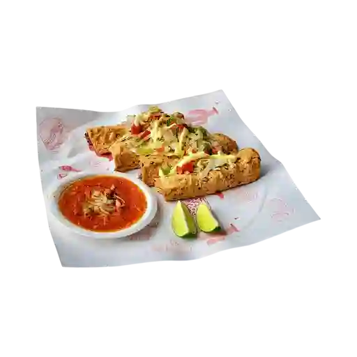 Flautas con carne de birria