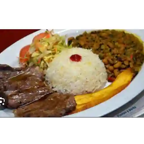 Almuerzos Corrientes