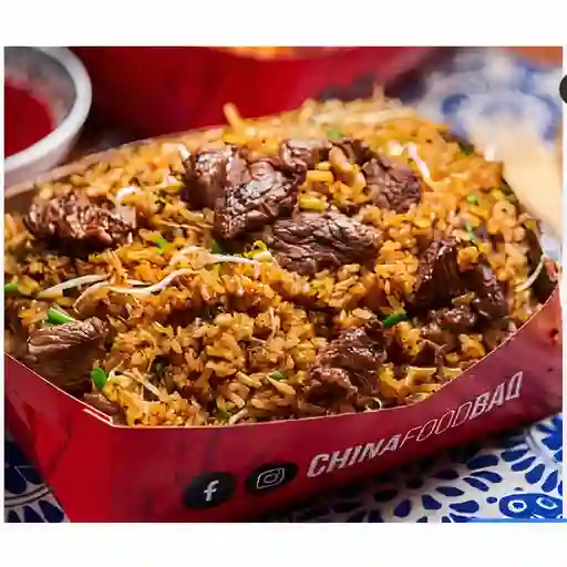 Medio Arroz Chino de Lomito