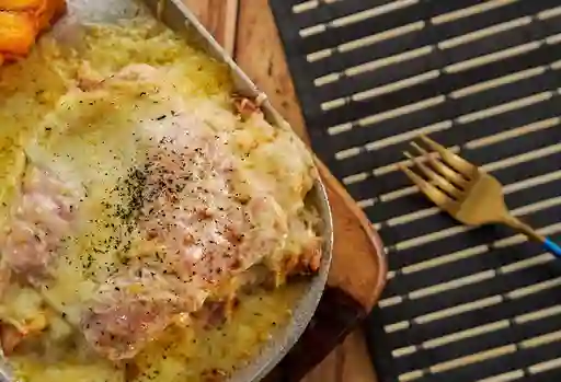 Capa de Pollo Gratinada