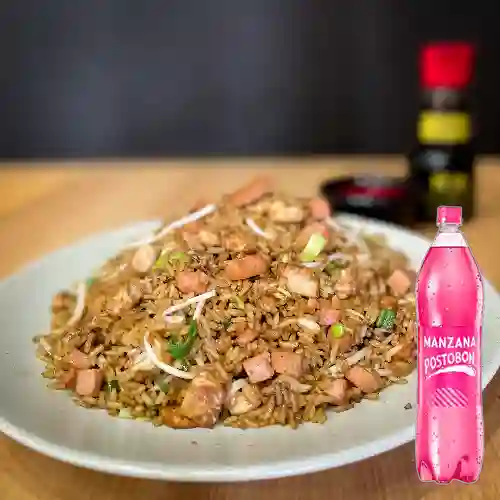 Arroz Chino Oriental 2 Pers. + Postobón Manzana 1.5l