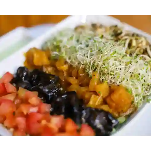 Ensalada Fresca con Germinados