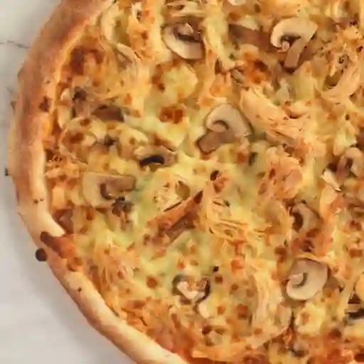 Pizza Pollo E Funghi Estándar