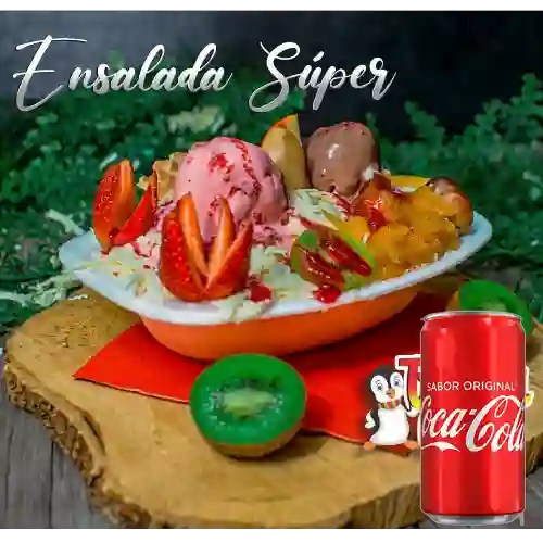 Combo Ensalada Super + Coca-Cola Sabor Original 269 ml