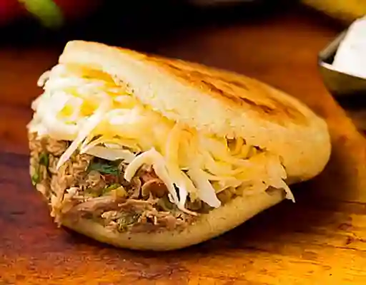 Arepa mixta con queso