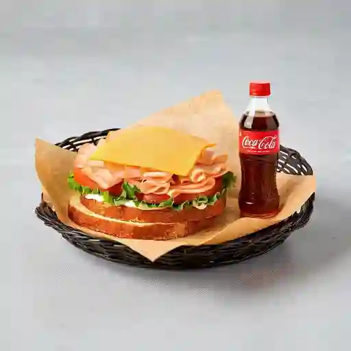 Combo Sándwich Clásico + Coca Cola Original 400 ml