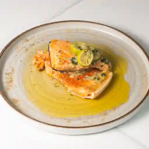Salmón al ajillo