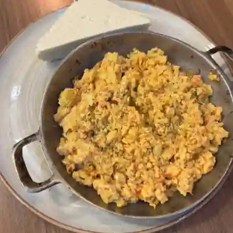 Migas de Huevos