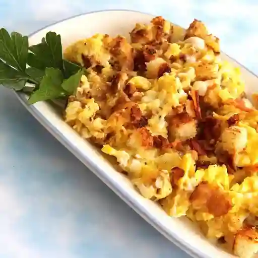Huevos Revueltos con Tocineta