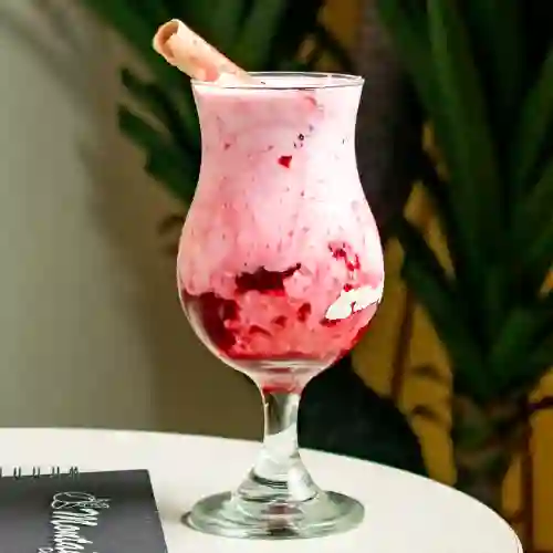 Malteada Frutos Rojos