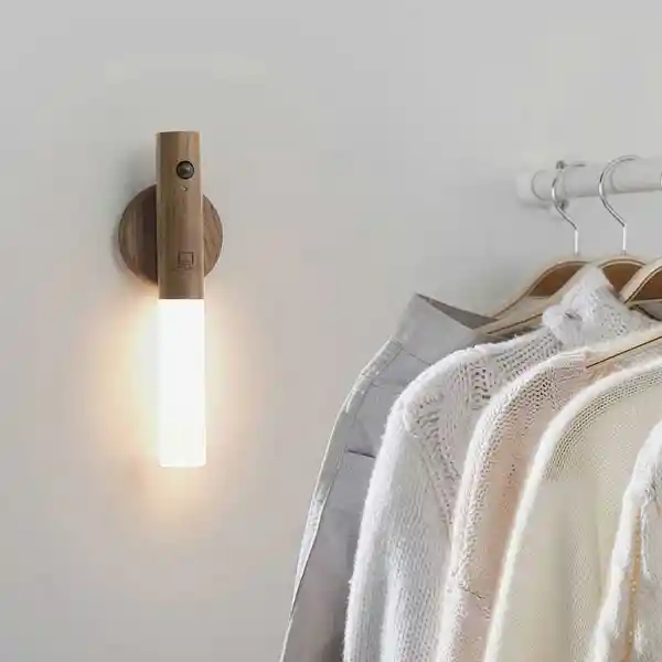 Gingko Lámpara Con Sensor de Movimiento Madera