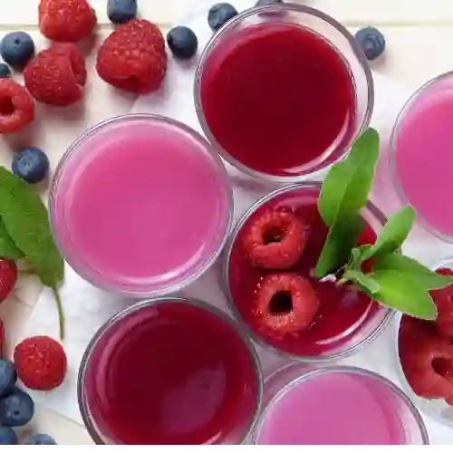 Jugo de Frutos Rojos en Leche