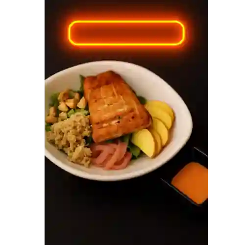 Salmon Enchilado Salad