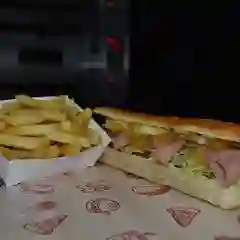 Sándwich Hawaiano + Papas Francesa