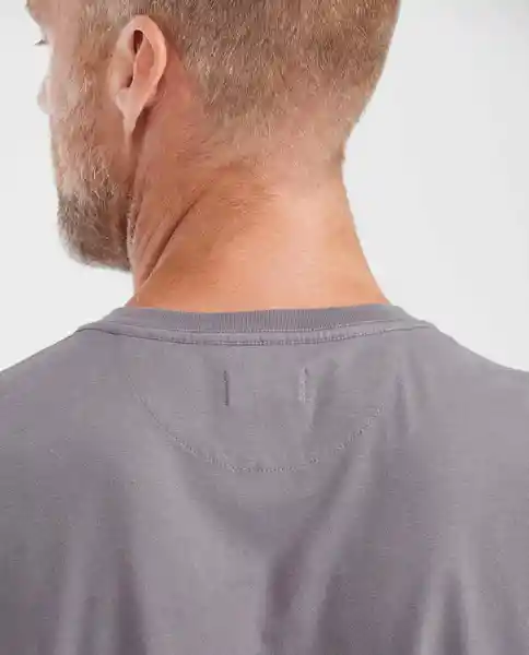 Camiseta V Neck Masculino Gris Fierro Oscuro Talla S Chevignon