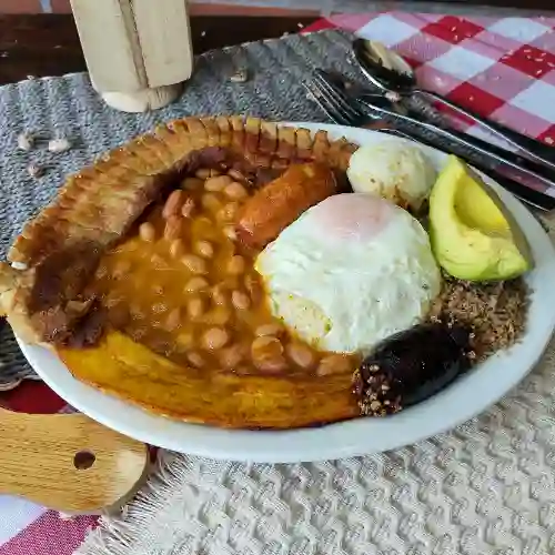 Bandeja Típica Paisa