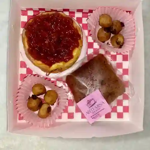Cheescake de Fresa + Brownie + Cookies
