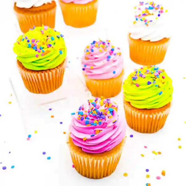 Cupcake Member'S Selection. S De Vainilla 12 Unidades