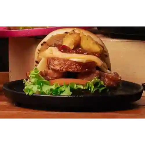 Pork Belly Burguer + Porcion de Papas