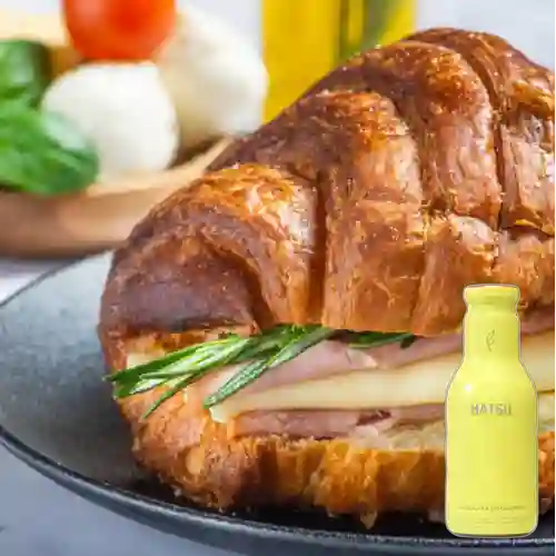 Combo Croissant Jamón y Queso + Hatsu Amarillo 400 ml