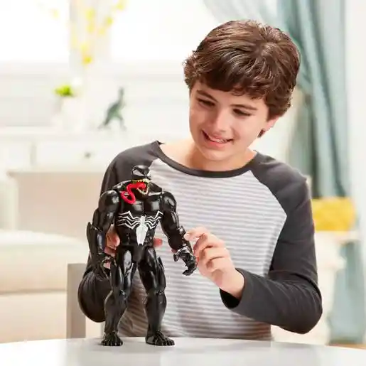 Hasbro Figura de Acción Maximum Venom Titan Hero Venom