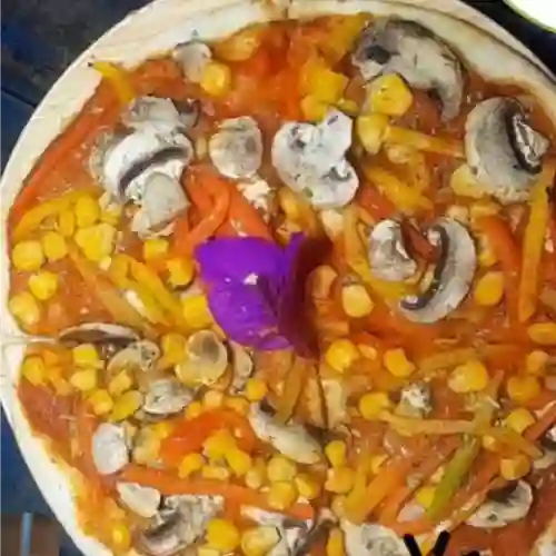 Pizza Vegetariana Familiar