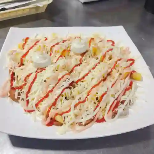 Salchipapa Americano