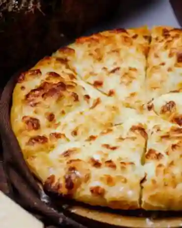 Pizza Cuatro Quesos