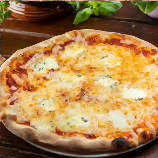 Pizza quattro formaggi
