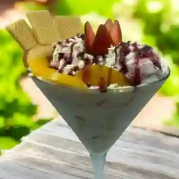 Ensalada de Frutas Mediana (16 Oz )