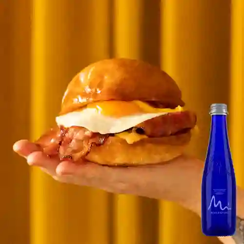 Sándwich medio + manatial sin gas 300ml