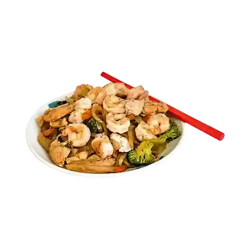 Chopsuey con Pollo y Camarón