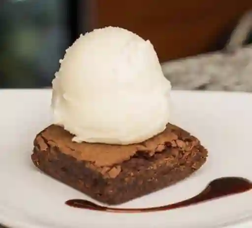 Brownie con Helado