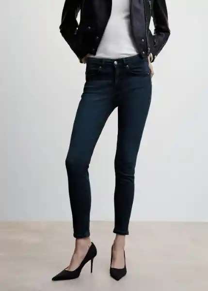 Jeans Pushup Blueblack Talla 46 Mujer Mango