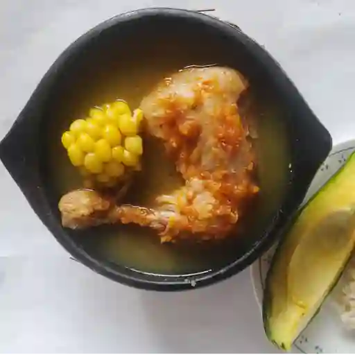 Ajiaco grande con pierna pernil