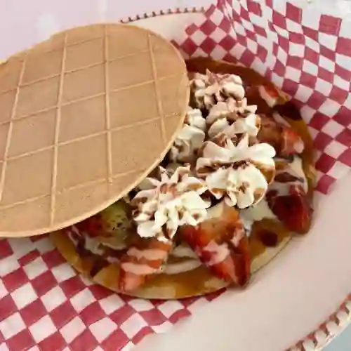 Oblea Chantilly y Fresa