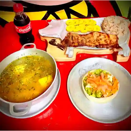 Almuerzo Ejecutivo con Lomo de Cerdo