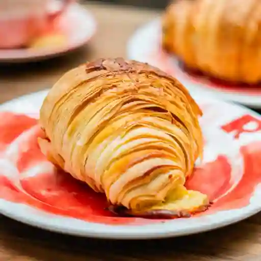 Croissant doble queso