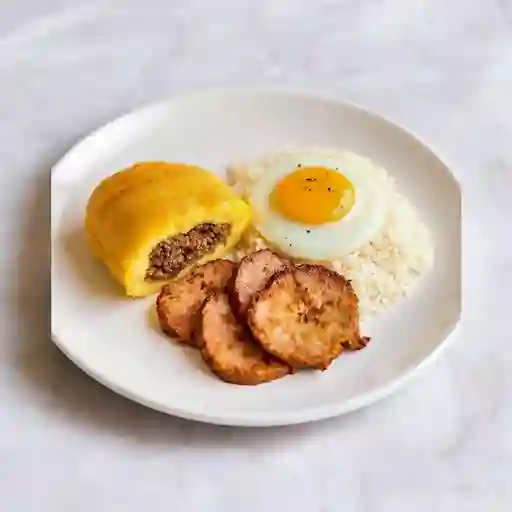 Pastel de Yuca Carne