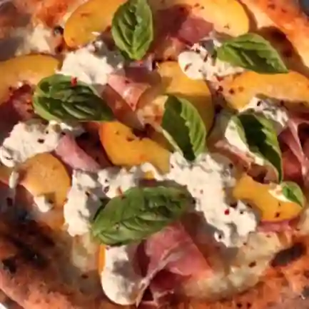 Pizza Bella Italia Mediana (6)