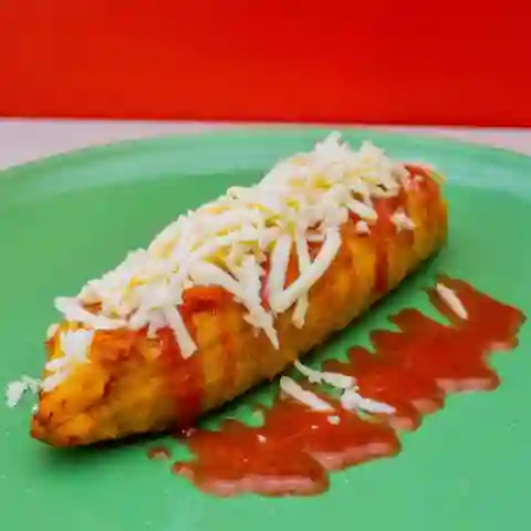 Plátano Maduro con Queso y Bocadillo
