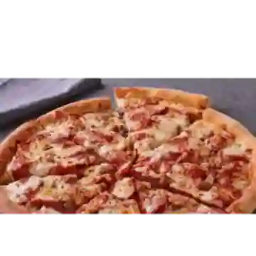 Pizza cuatro carnes familiar